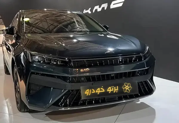 کی ام سی J7