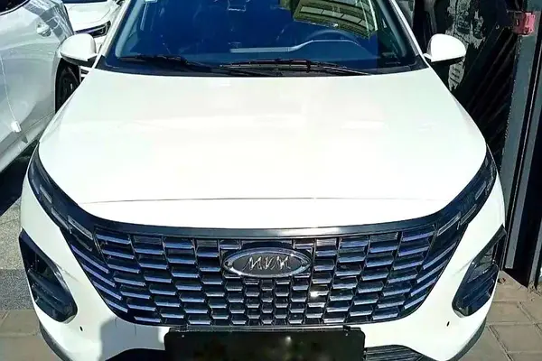 ام وی ام X33 کراس