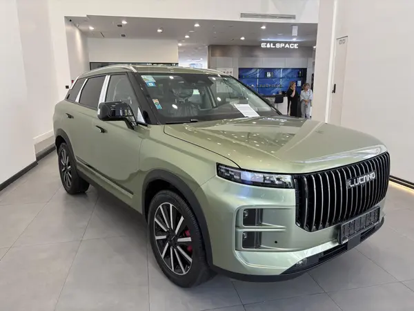 عکس لوکانو L7