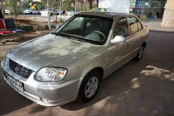 عکس هیوندای ورنا