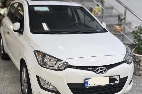 هیوندای i20