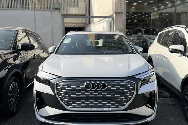 آئودی Q4 e-tron