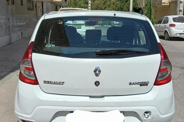 رنو ساندرو
