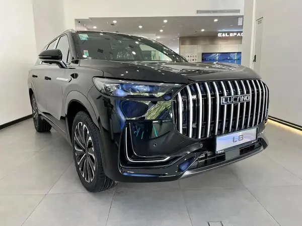 لوکانو L8