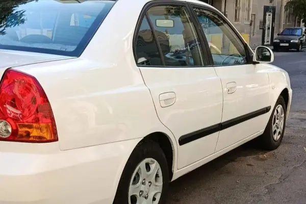 هیوندای ورنا