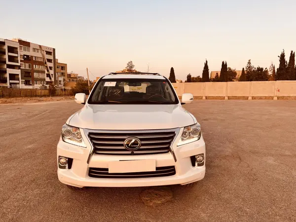 لکسوس LX