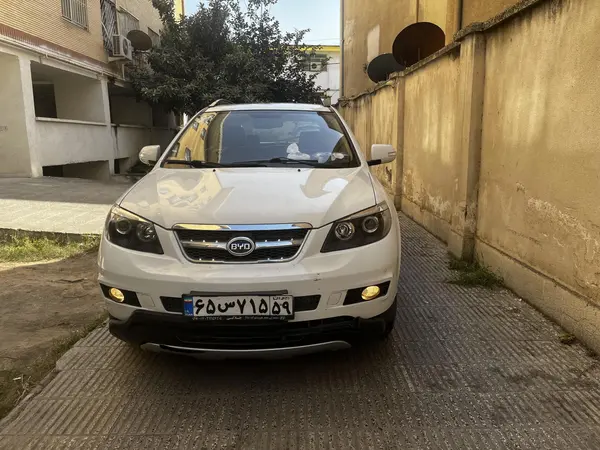 عکس بی وای دی S6
