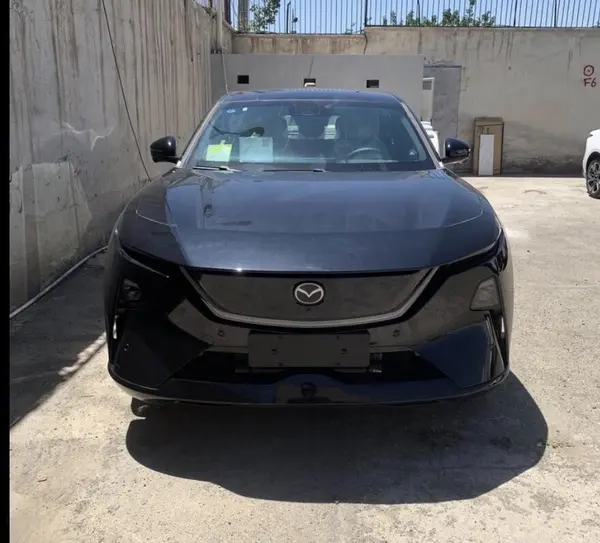عکس مزدا EZ60 EREV