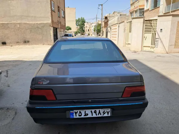 پژو 405