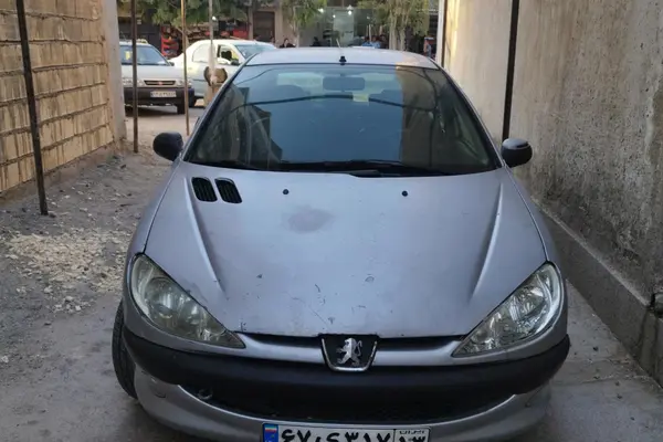 پژو 206