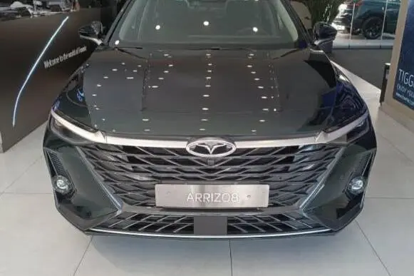فونیکس آریزو 8 (Z8)