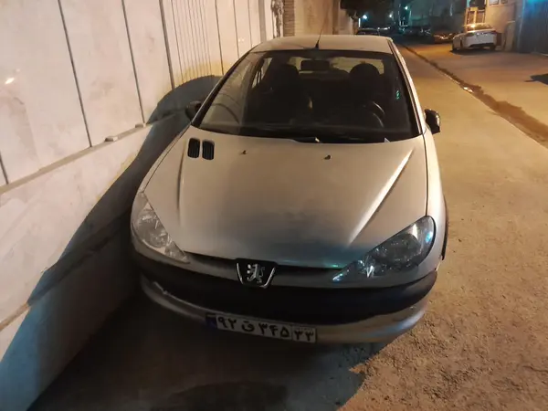 پژو 206