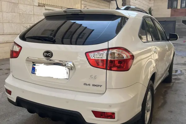بی وای دی S6
