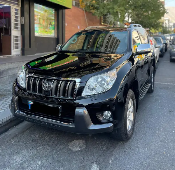تویوتا پرادو دو در