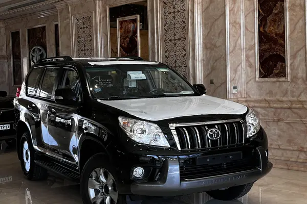 تویوتا پرادو  چهار در