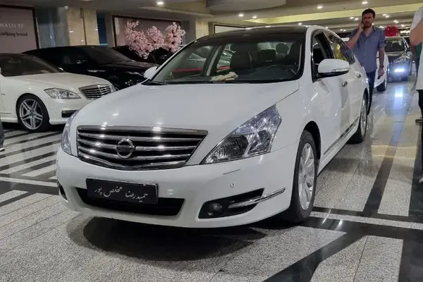 نیسان تی ینا (مونتاژ)