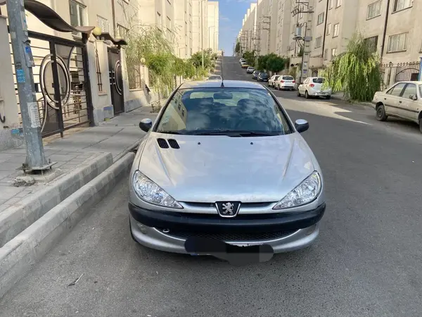 پژو 206