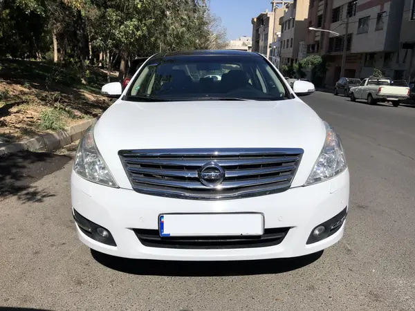 نیسان تی ینا (مونتاژ)