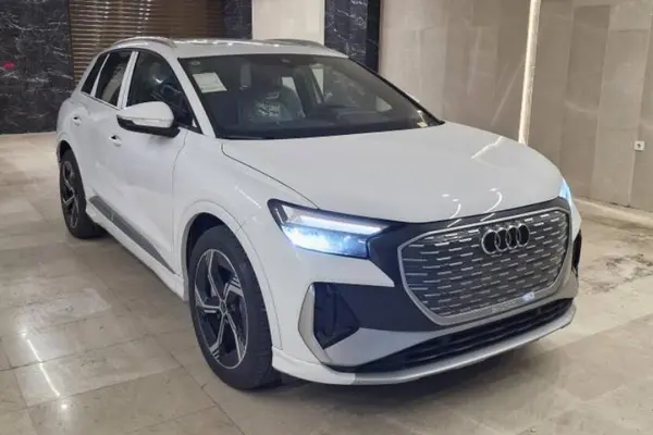 Q4 e-tron
