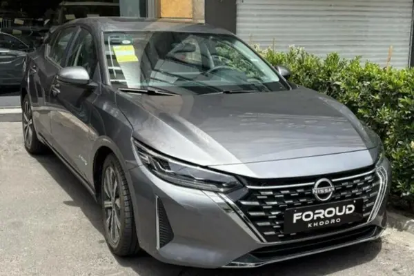 عکس نیسان سیلفی e-POWER