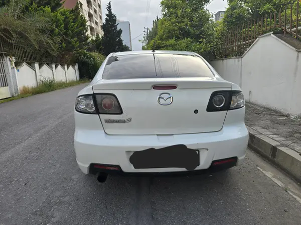 مزدا 3 قدیم