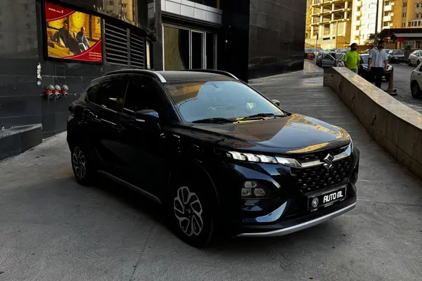 عکس سوزوکی فرانکس هیبرید