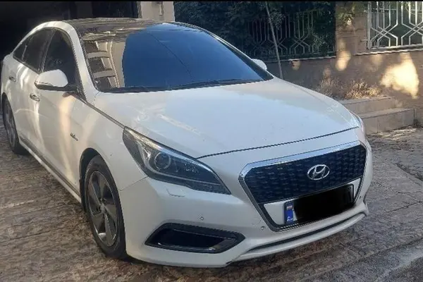 هیوندای سوناتا هیبرید