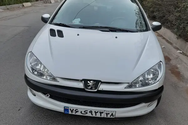پژو 206