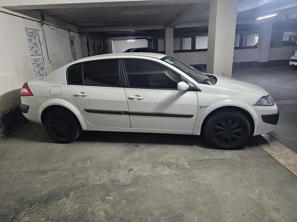عکس رنو مگان (مونتاژ)