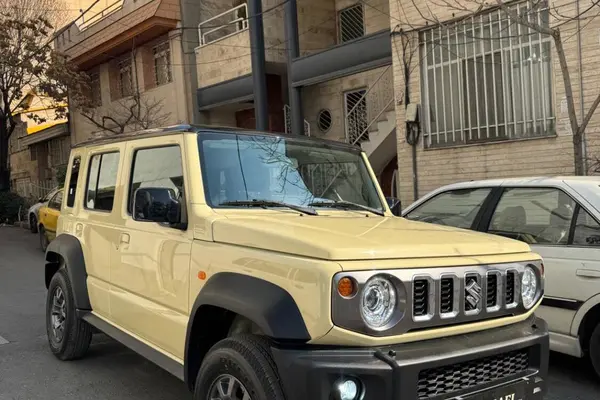 سوزوکی جیمنی 5 در