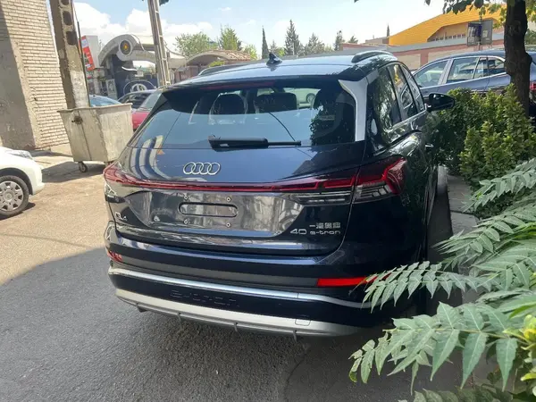 آئودی Q4 e-tron