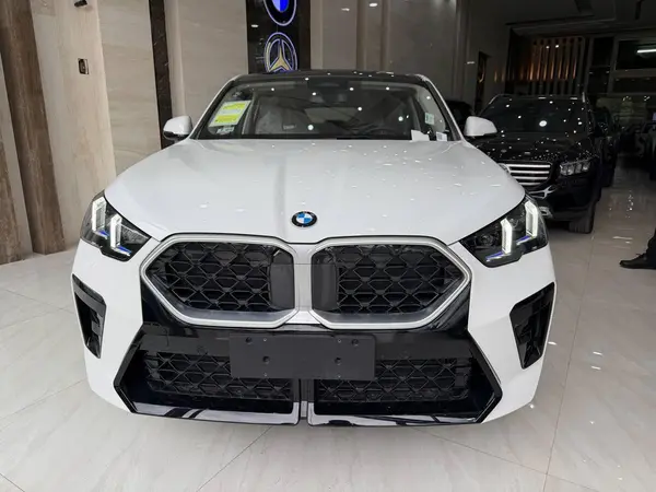 عکس بی ام و X2