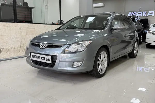 هیوندای i30