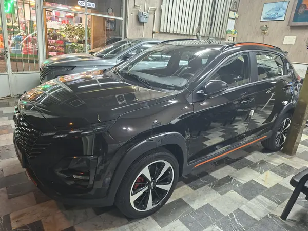ام وی ام X33 کراس