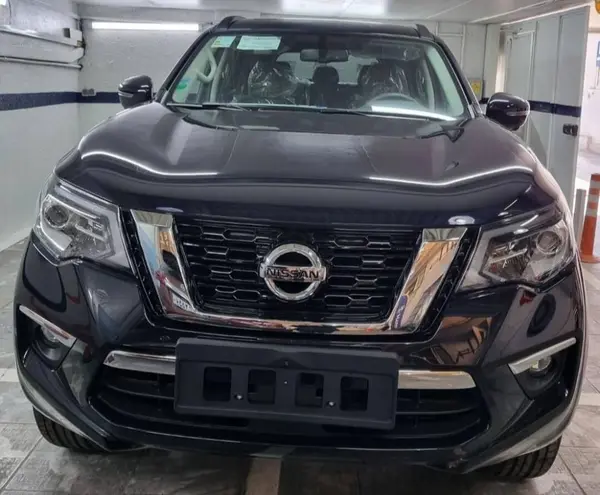 عکس نیسان ترا