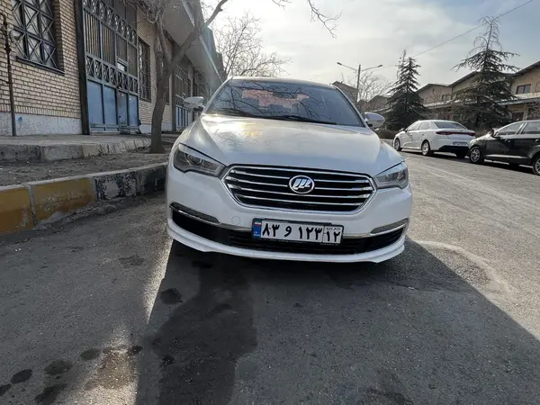 لیفان 820