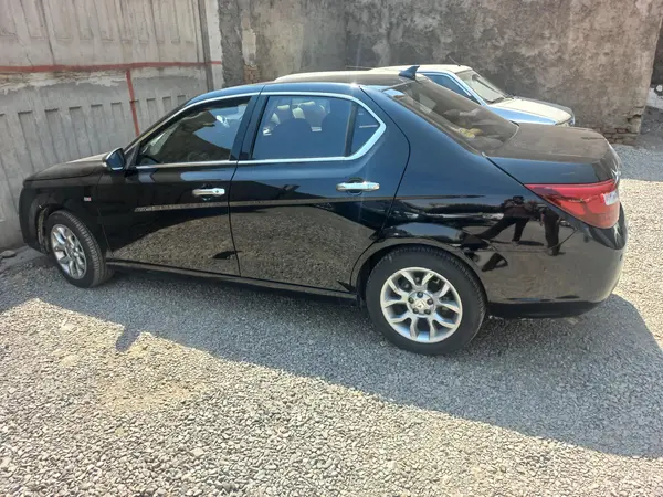 عکس دنا پلاس EF7