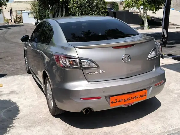 عکس مزدا 3 نیو صندوق دار