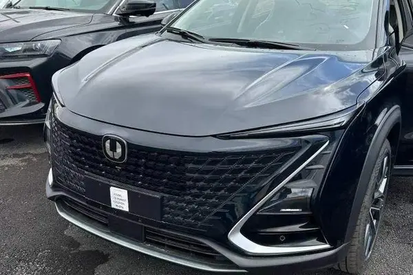 چانگان UNI-T