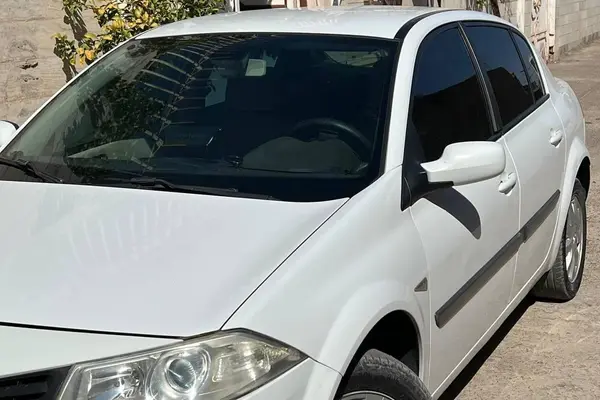 رنو مگان (مونتاژ)