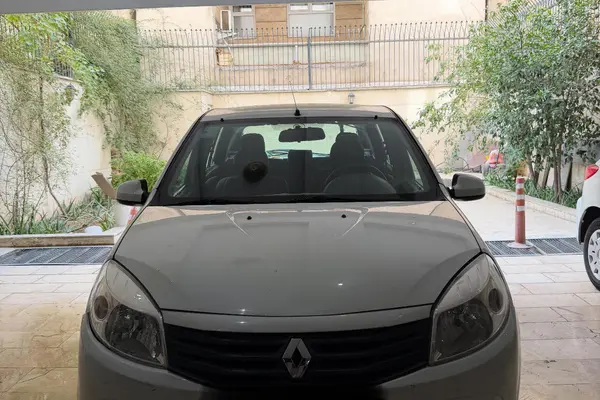 رنو ساندرو