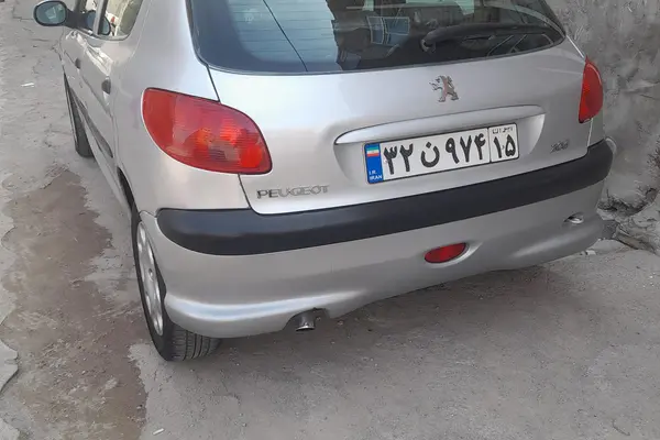 پژو 206