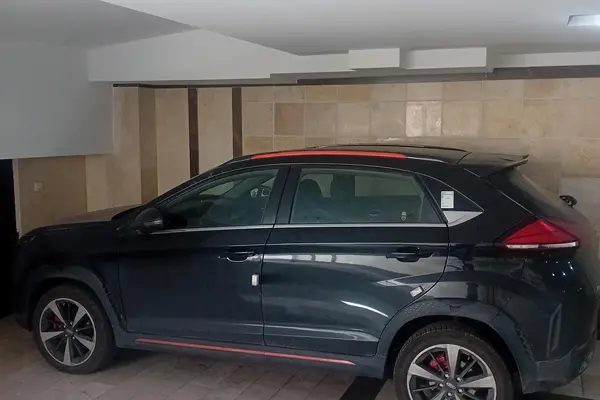 ام وی ام X33 کراس