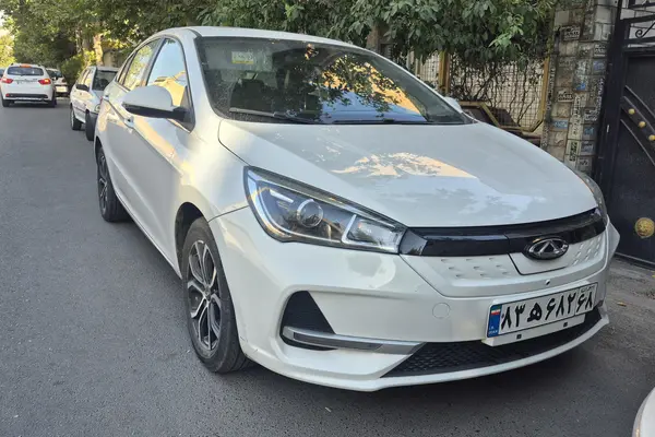 عکس ام وی ام آریزو 5ev