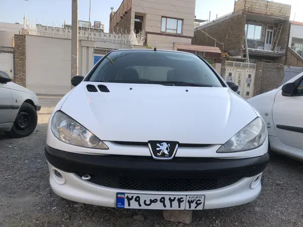 پژو 206
