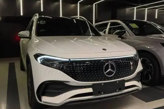 بنز کلاس EQB