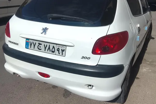 پژو 206