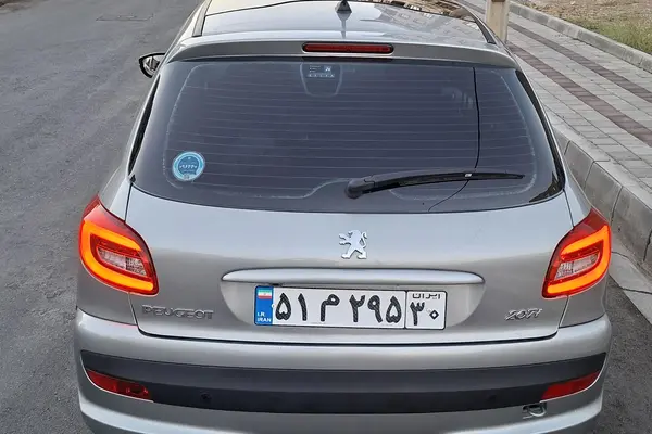 پژو 207
