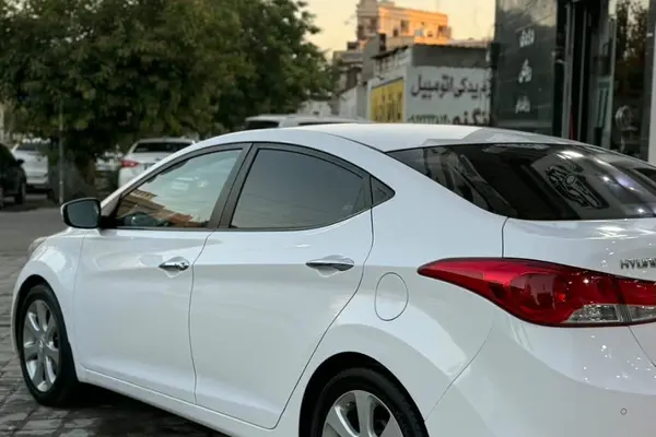 عکس هیوندای النترا