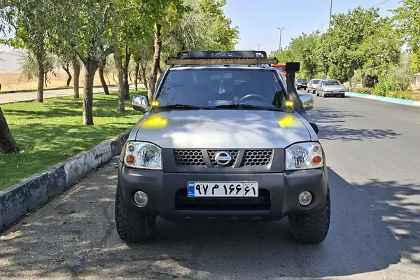 عکس نیسان رونیز